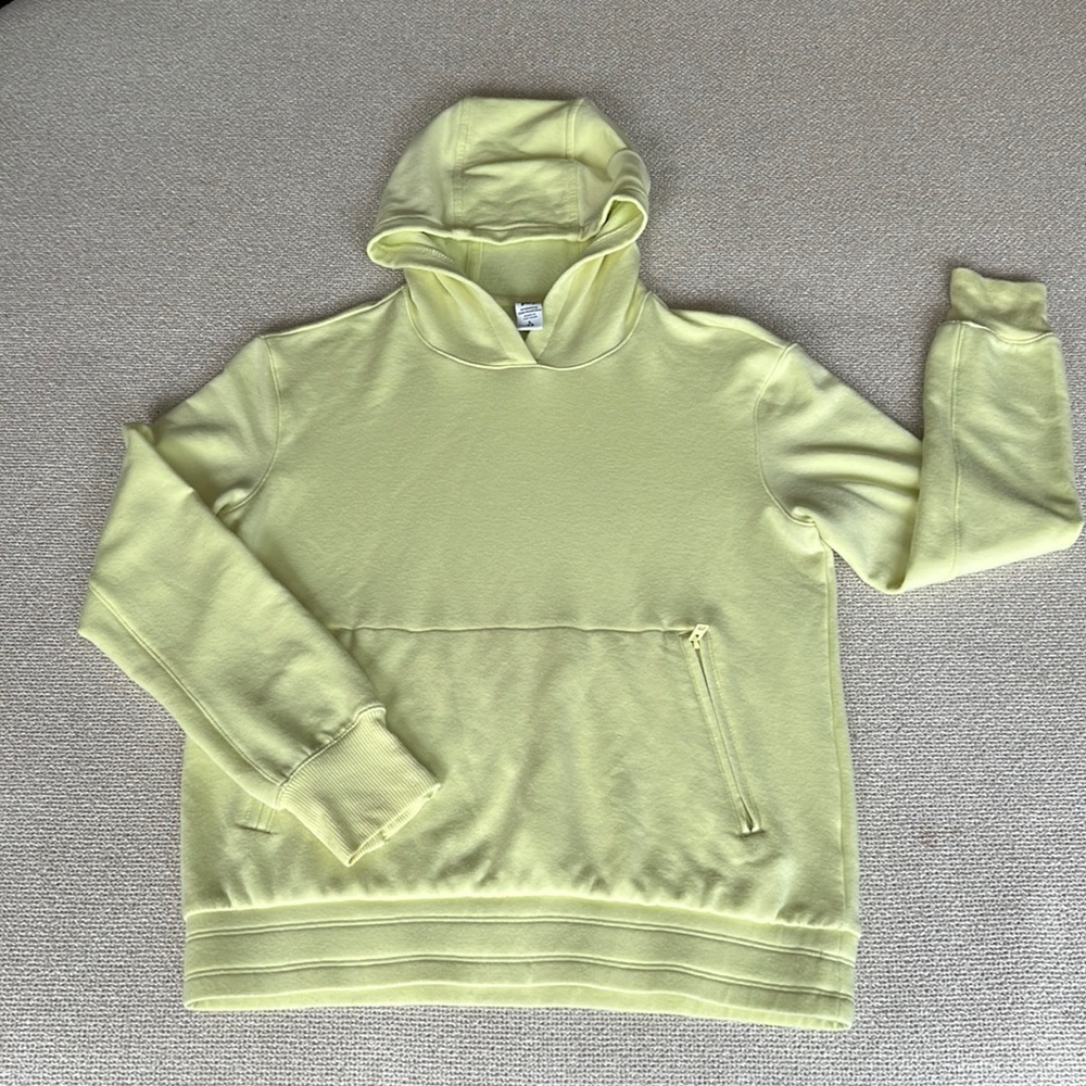Athleta Girls sweatshirt
